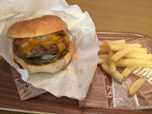 チリビーンズチーズバーガー