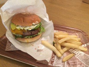 バリネスアボカドチーズバーガー